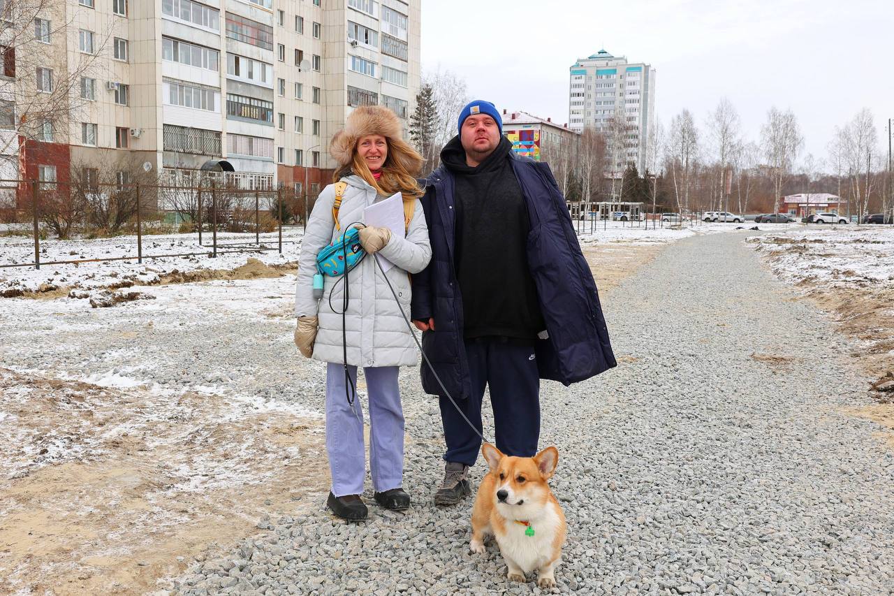 Глава города Тобольска Петр Вагин проверил ход работ по созданию «Космо-парка» – уникального специализированного парка для собак, не имеющего аналогов в России Глава города Тобольска Петр Вагин проверил ход работ по созданию «Космо-парка» – уникального специализированного парка для собак, не имеющего аналогов в России