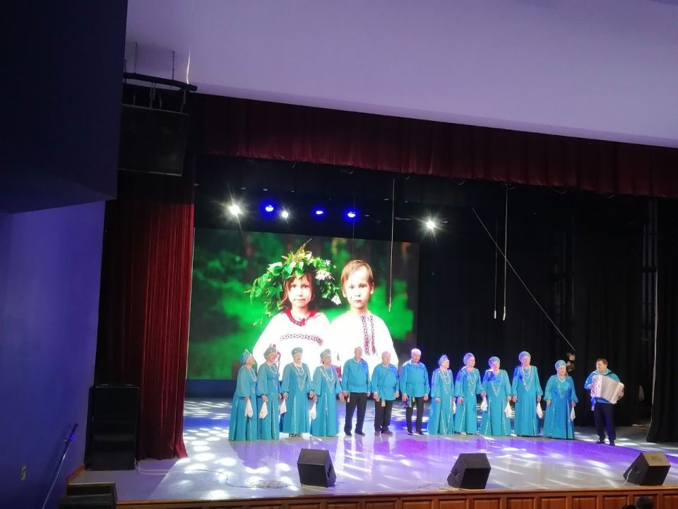 Мелодии единства. В ДКиТ «Торфяник» состоялась праздничная программа «В единстве народа – единство страны» Мелодии единства. В ДКиТ «Торфяник» состоялась праздничная программа «В единстве народа – единство страны»