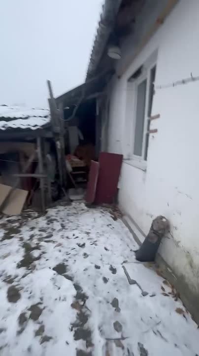 Тюменская порноактриса Лора Тейлор показала дом своего детства