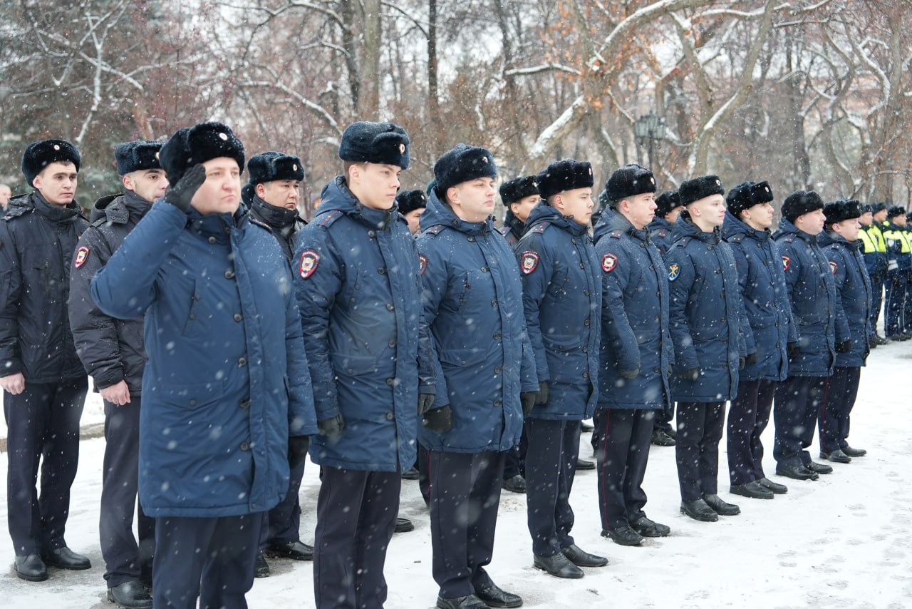 Максим Афанасьев: В преддверии Дня сотрудника органов внутренних дел России в Тюмени прошла торжественная церемония возложения цветов к мемориалу сотрудникам органов внутренних дел, погибшим при исполнении служебного долга Максим Афанасьев: В преддверии Дня сотрудника органов внутренних дел России в Тюмени прошла торжественная церемония возложения цветов к мемориалу сотрудникам органов внутренних дел, погибшим при исполнении служебного долга
