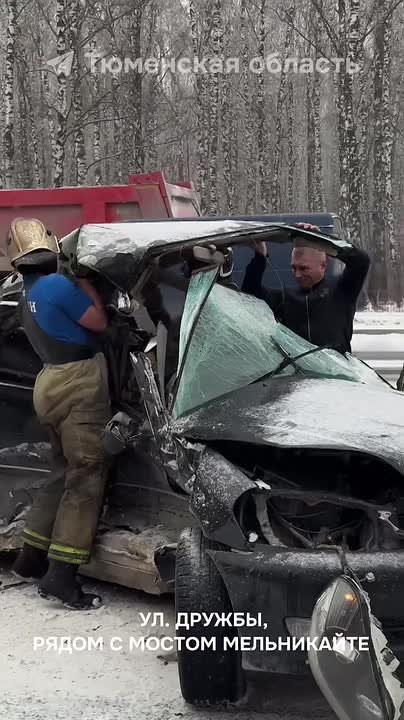 Вчерашний снегопад спровоцировал десятки аварий в Тюменской области