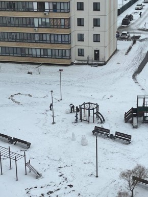 На Новоселов, 113 в Тюмени найдено счастливое детство!