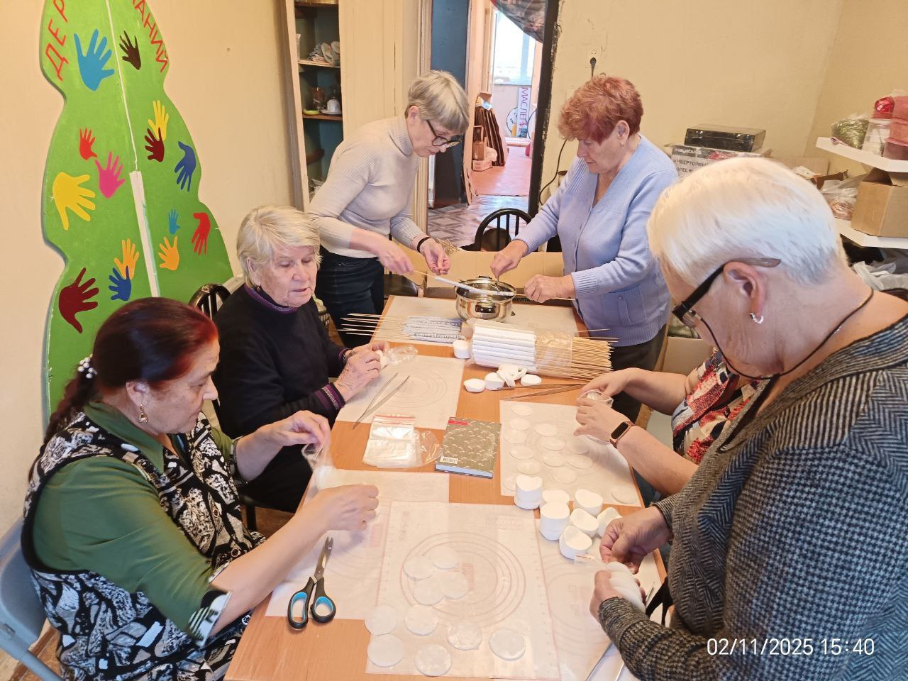 Для наших защитников. Накануне Дня народного единства активисты ТОС «Матмасы» вновь показали пример сплоченности и солидарности Для наших защитников. Накануне Дня народного единства активисты ТОС «Матмасы» вновь показали пример сплоченности и солидарности