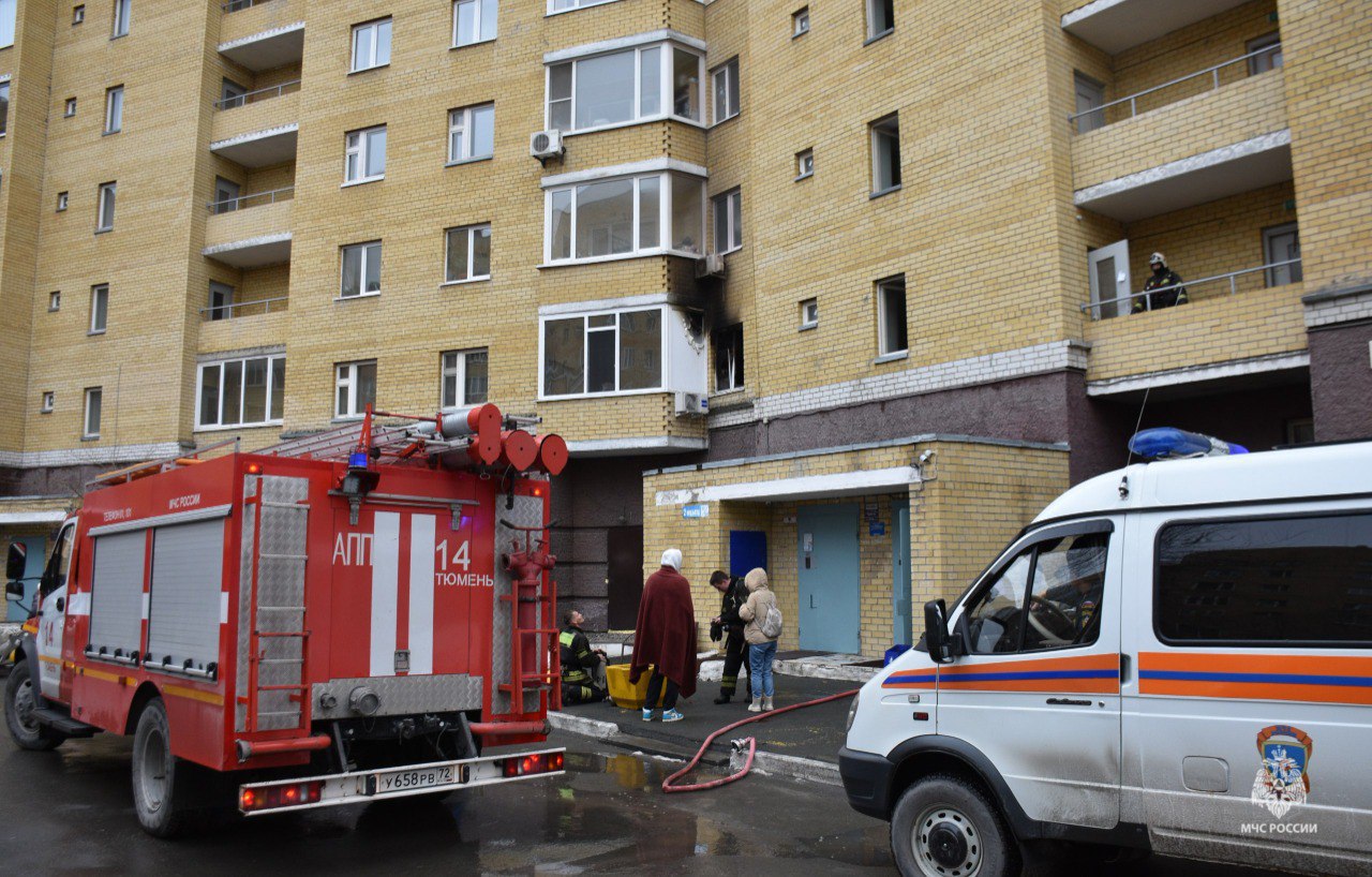 Пожар в многоквартирном доме ликвидировали огнеборцы