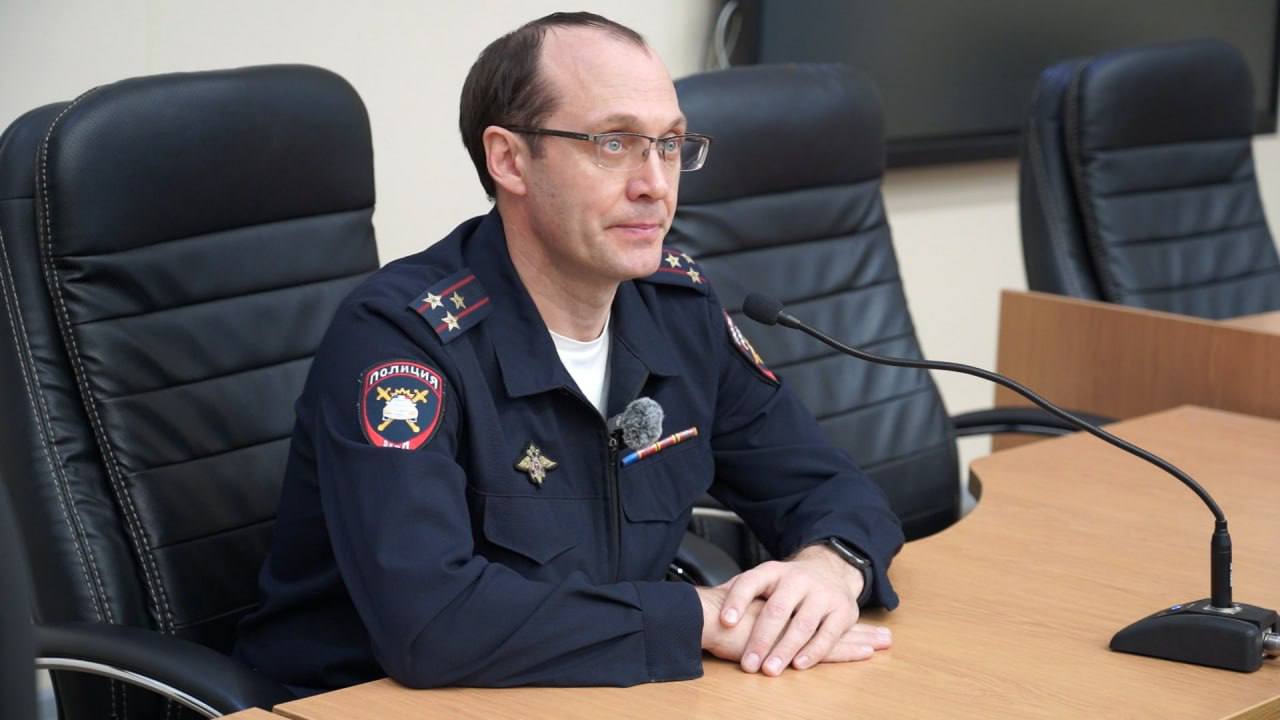 Начальник Управления Госавтоинспекции Тюменской области Андрей Миллер встретился со студентами Технологического института Тюменского индустриального университета Начальник Управления Госавтоинспекции Тюменской области Андрей Миллер встретился со студентами Технологического института Тюменского индустриального университета