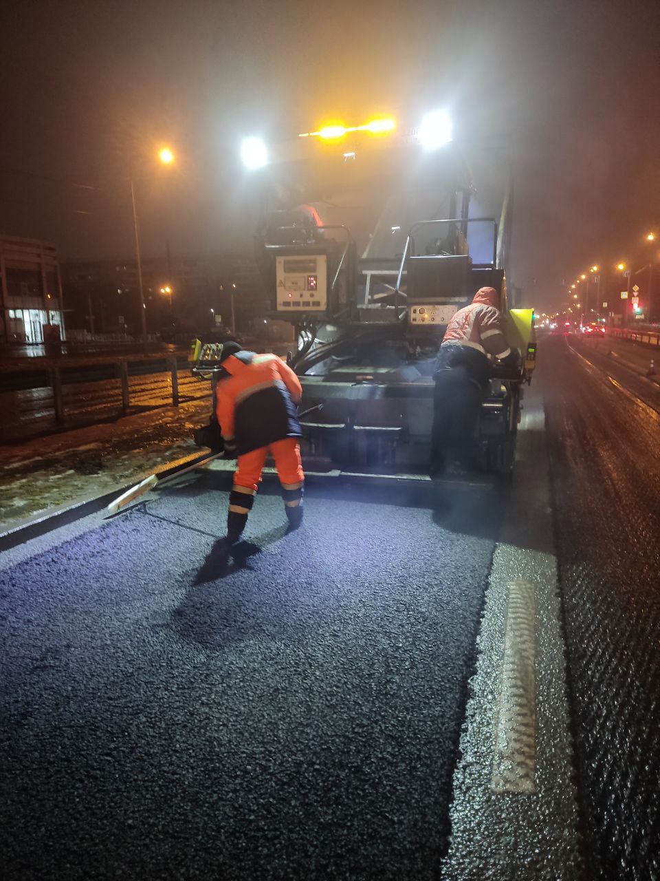 Максим Афанасьев: На улицах Широтной и Пермякова начались работы по ямочному ремонту Максим Афанасьев: На улицах Широтной и Пермякова начались работы по ямочному ремонту
