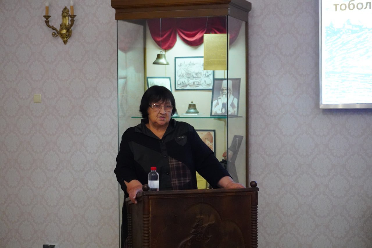 День Сибири в Тобольске!. В рамках празднования Дня Сибири во Дворце Наместника прошла увлекательная лекция, посвященная нашему выдающемуся земляку – Дмитрию Ивановичу Менделееву День Сибири в Тобольске!. В рамках празднования Дня Сибири во Дворце Наместника прошла увлекательная лекция, посвященная нашему выдающемуся земляку – Дмитрию Ивановичу Менделееву