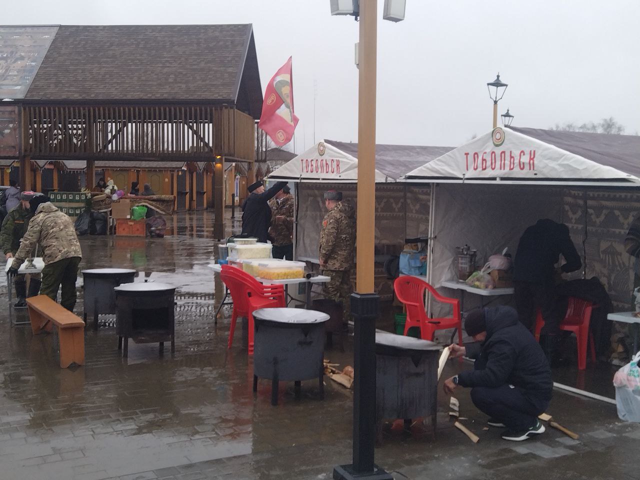 Тоболяки и гости города! Сегодня на Базарной площади будет ЖАРКО! Готовим для вас настоящий праздник! Тоболяки и гости города! Сегодня на Базарной площади будет ЖАРКО! Готовим для вас настоящий праздник!