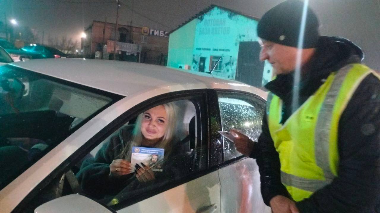 «Сплошная проверку» водителей на трезвость прошла вчера на улице Республики в Ишиме «Сплошная проверку» водителей на трезвость прошла вчера на улице Республики в Ишиме