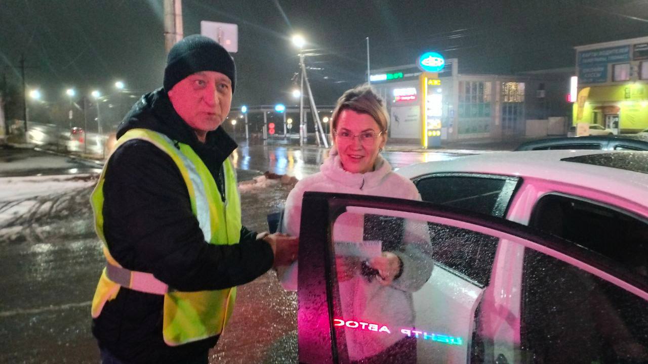 «Сплошная проверку» водителей на трезвость прошла вчера на улице Республики в Ишиме «Сплошная проверку» водителей на трезвость прошла вчера на улице Республики в Ишиме