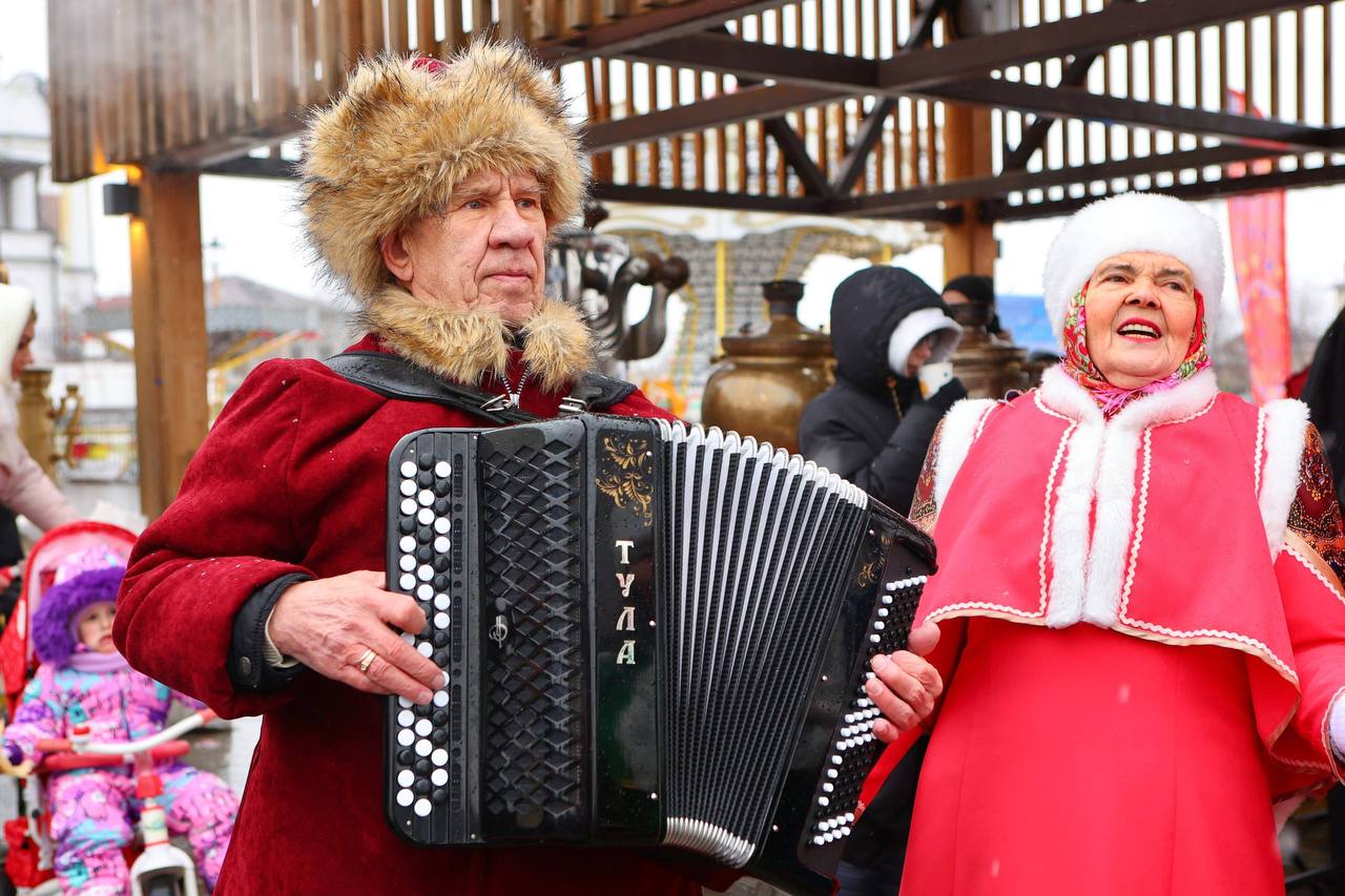 Сердце Сибири билось в унисон с Днем благодарения! 7 и 8 ноября Тобольск радушно принимал гостей на праздничных мероприятиях, посвященных Дню Сибири Сердце Сибири билось в унисон с Днем благодарения! 7 и 8 ноября Тобольск радушно принимал гостей на праздничных мероприятиях, посвященных Дню Сибири