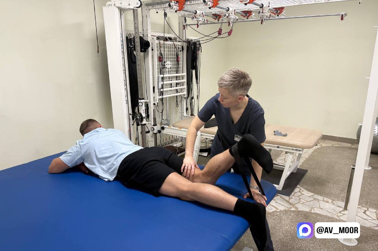 Александр Моор: Тюменские врачи поставили на ноги военнослужащего после тяжелого ранения ног Александр Моор: Тюменские врачи поставили на ноги военнослужащего после тяжелого ранения ног