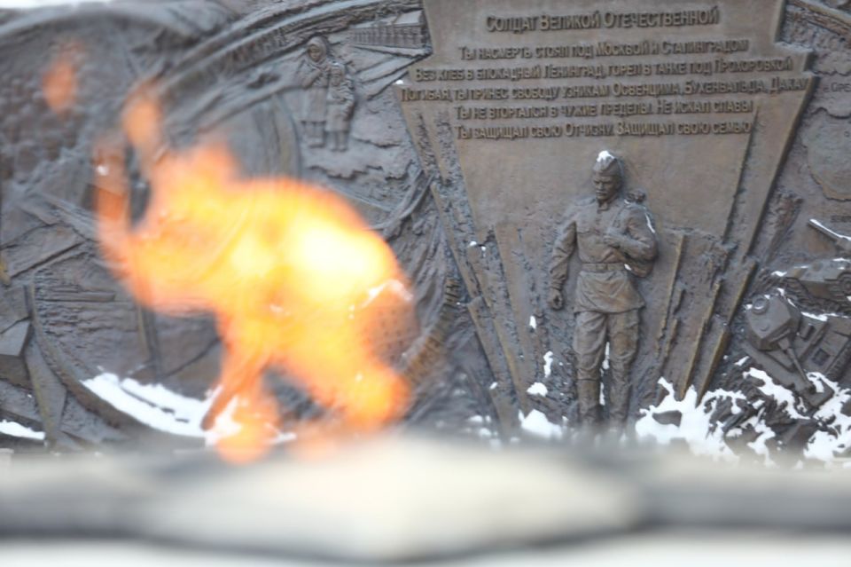  :  !.          ,        ,          !...