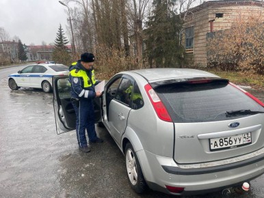 Четыре водителя-«бесправника» задержаны вчера сотрудниками Госавтоинспекции в ходе массового рейда в Тюменском округе
