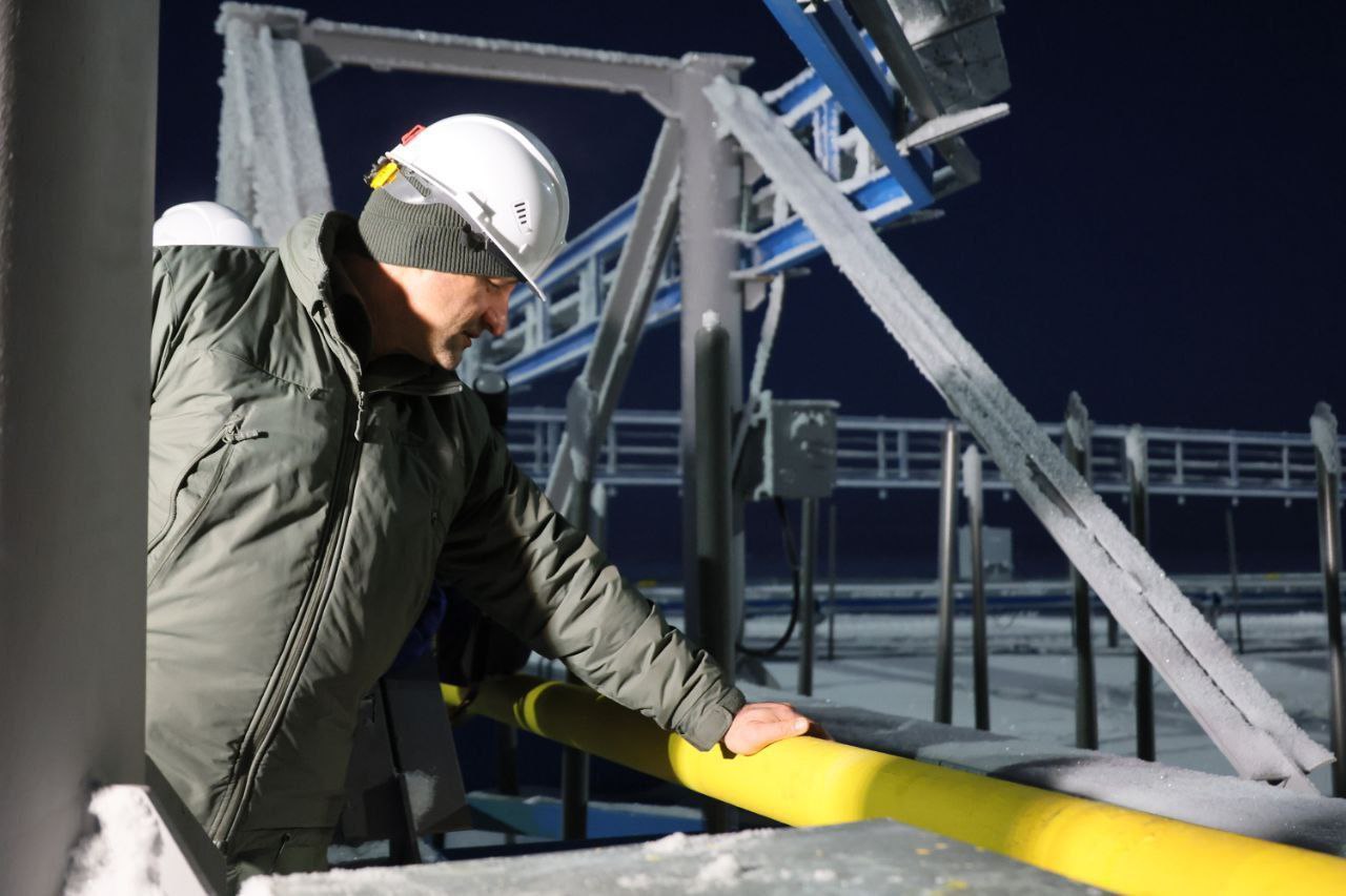 Артём Жога: В газовой столице России — городе Новый Уренгой — впервые увидел технологию добычи голубого топлива Артём Жога: В газовой столице России — городе Новый Уренгой — впервые увидел технологию добычи голубого топлива