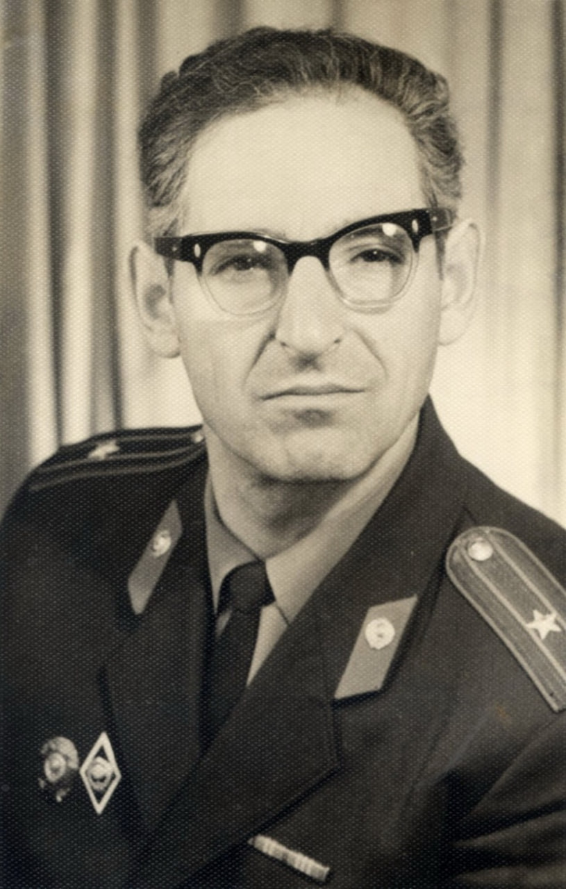 Остаться человеком. Сегодняшние сотрудники Управления МВД России по Ямало-Ненецкому автономному округу, к сожалению, мало что знают о своих предшественниках, осуществлявших деятельность по борьбе с преступностью и охране... Остаться человеком. Сегодняшние сотрудники Управления МВД России по Ямало-Ненецкому автономному округу, к сожалению, мало что знают о своих предшественниках, осуществлявших деятельность по борьбе с преступностью и охране...