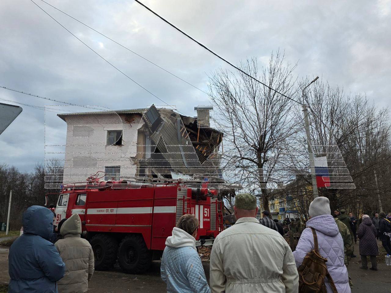 В Тульской области мужчина поджёг зажигалкой скопившийся газ в квартире во время ремонтных работ — это привело к обрушению всего подъезда В Тульской области мужчина поджёг зажигалкой скопившийся газ в квартире во время ремонтных работ — это привело к обрушению всего подъезда