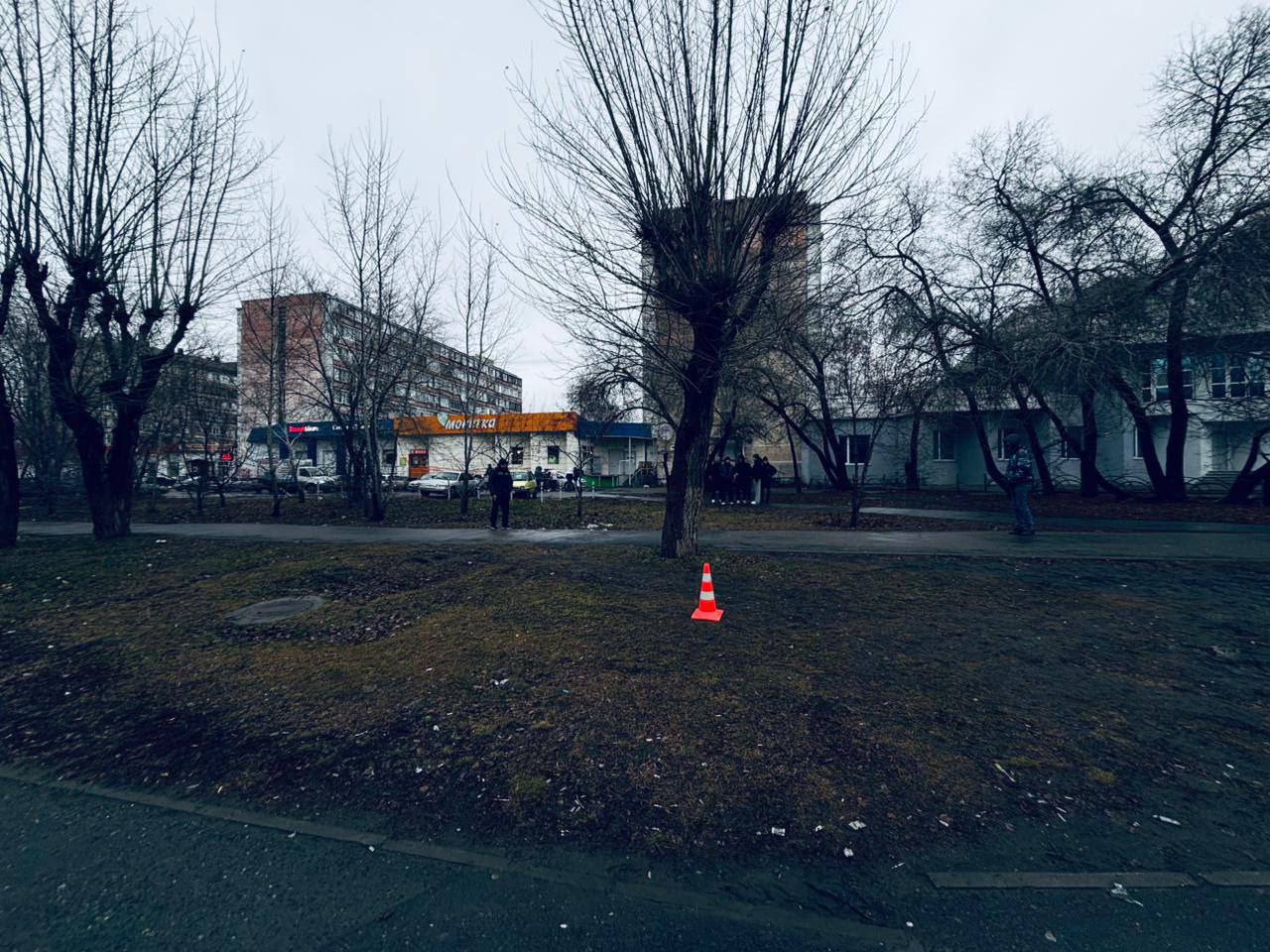 10-летний школьник сбит вчера днем автомобилем «Хонда» на газоне на ул. Республики, 241 в Тюмени 10-летний школьник сбит вчера днем автомобилем «Хонда» на газоне на ул. Республики, 241 в Тюмени