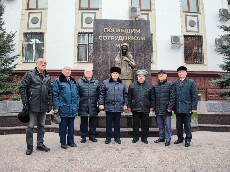 Как тюменский участковый обезвредил преступника с ножом