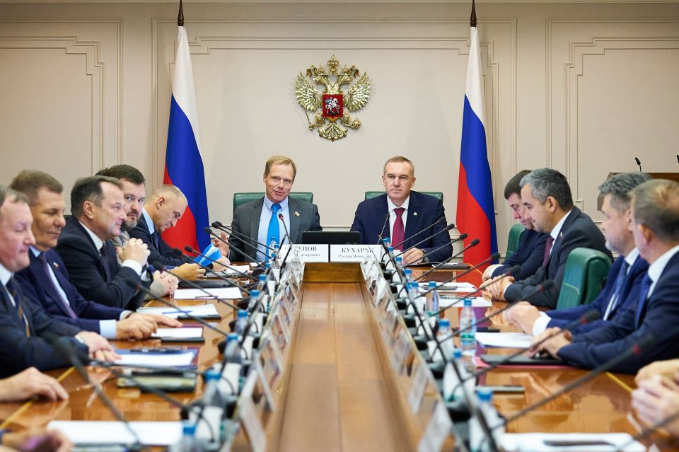  :             ,       ,      .