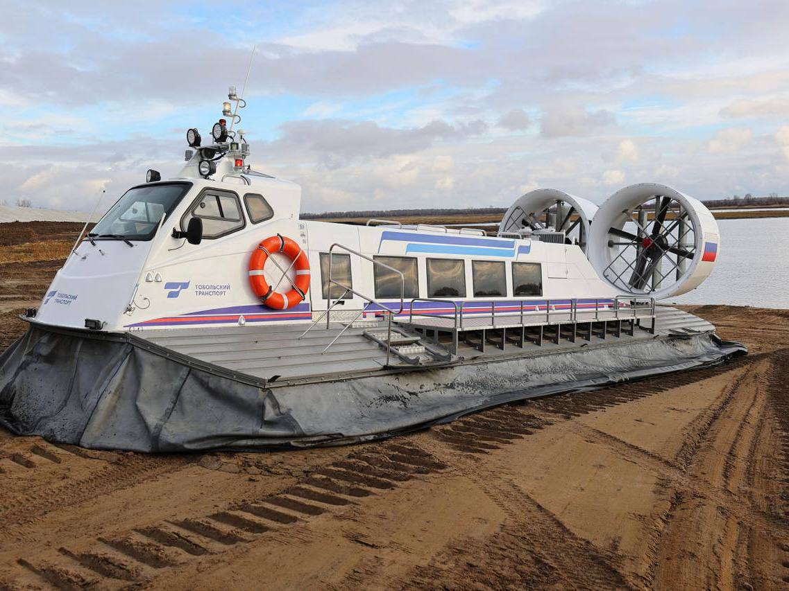 В Тобольске скоро закроют паромную переправу В Тобольске скоро закроют паромную переправу
