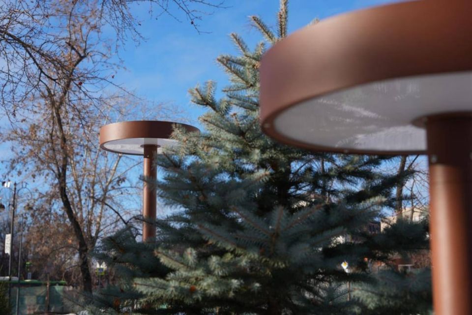 Завершается благоустройство сквера Машарова в центре Тюмени