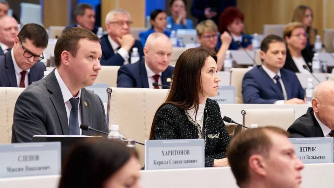 Руслан Кухарук: Югорские муниципалитеты переходят на одноуровневую систему местного самоуправления Руслан Кухарук: Югорские муниципалитеты переходят на одноуровневую систему местного самоуправления