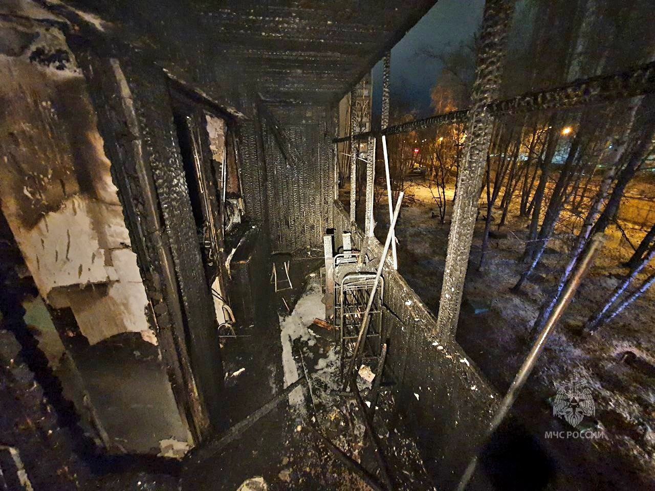 На пожаре в Тюмени спасены 14 человек На пожаре в Тюмени спасены 14 человек