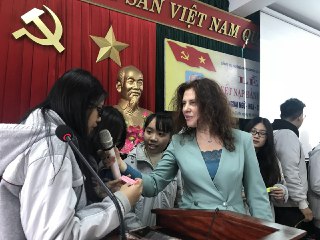 Русская филологическая школа открывает двери в 2025 году Русская филологическая школа открывает двери в 2025 году