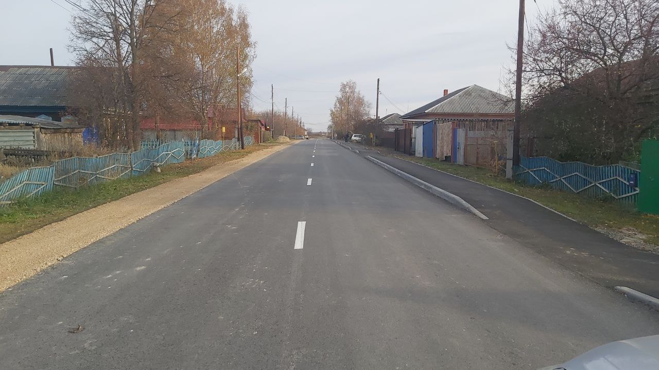 В Тобольском и Вагайском округах отремонтировали 30,3 км дорог по нацпроекту