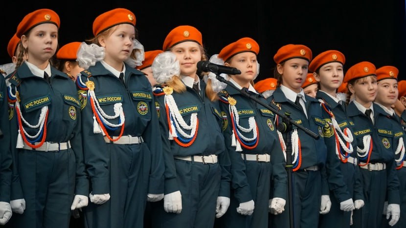 Пятиклассники 48-й школы приняли присягу кадета России Пятиклассники 48-й школы приняли присягу кадета России