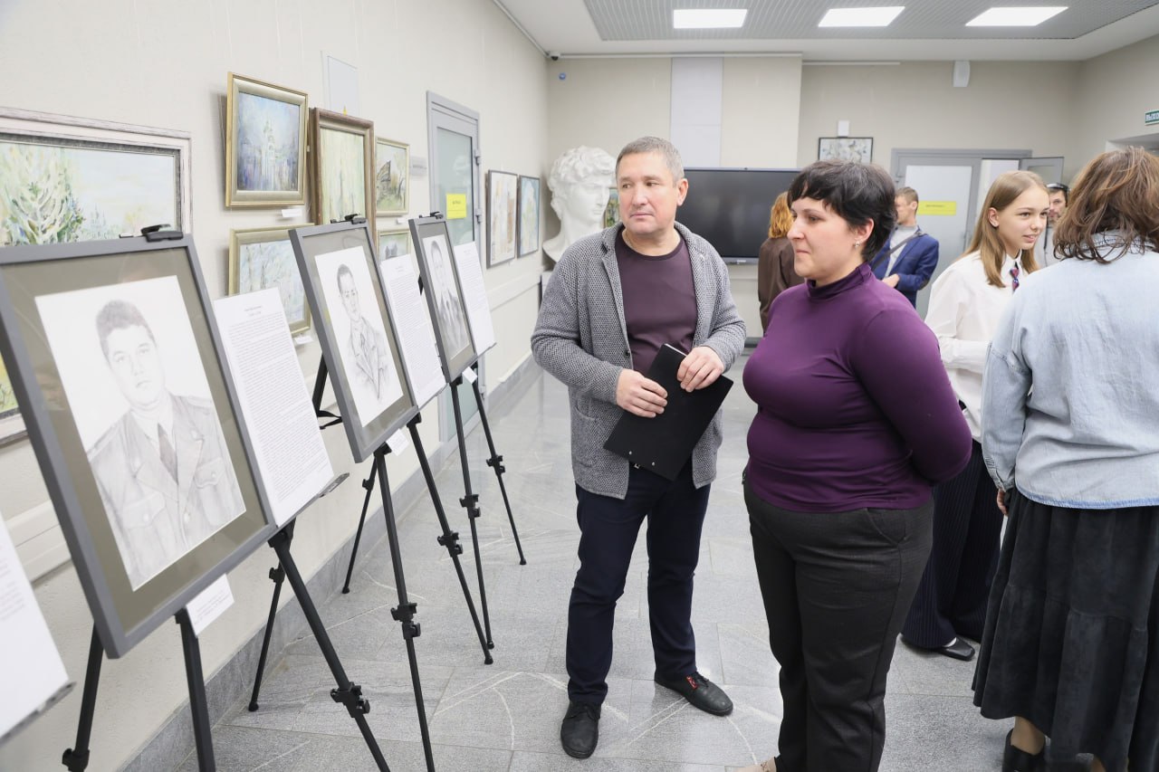 Урок Мужества — в школе им. А.П. Митинского Урок Мужества — в школе им. А.П. Митинского