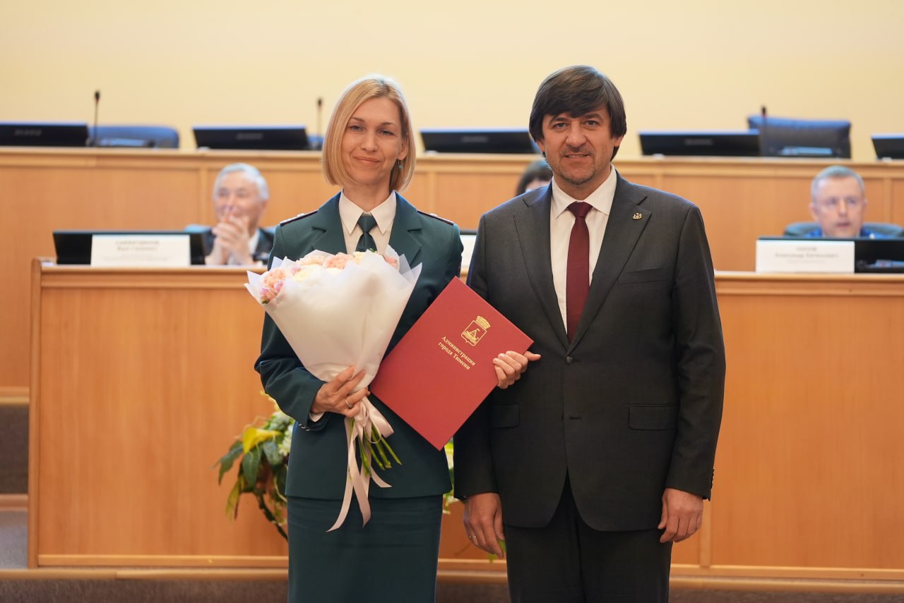 Максим Афанасьев: Налоговой службе — 35 лет! В Тюменской областной думе состоялось торжественное заседание, посвящённое этому важному событию Максим Афанасьев: Налоговой службе — 35 лет! В Тюменской областной думе состоялось торжественное заседание, посвящённое этому важному событию