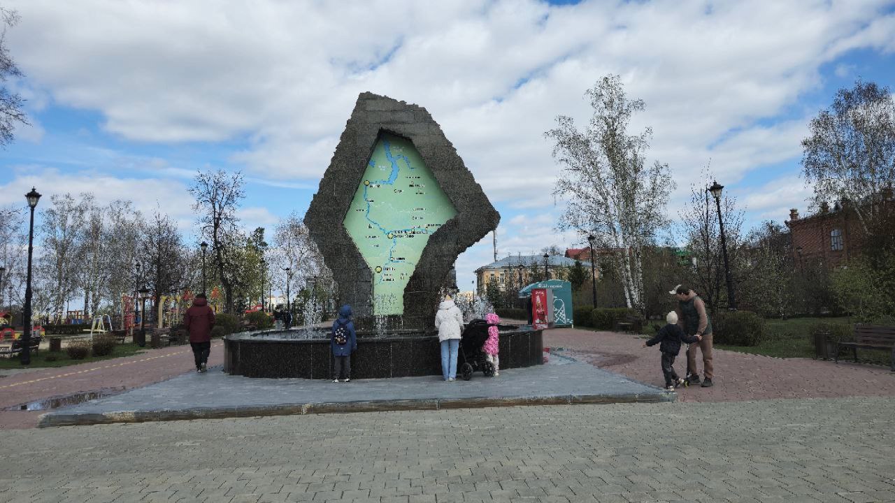 Объекты благоустройства: площадь Борцов Революции Объекты благоустройства: площадь Борцов Революции