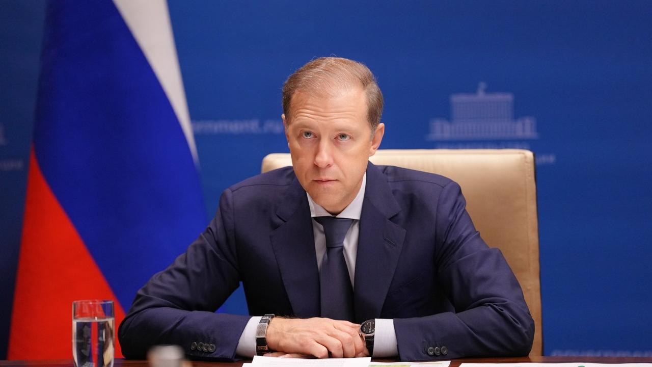 Артём Жога, Александр Моор и Руслан Кухарук приняли участие в совещании, которое провел вице-премьер РФ Денис Мантуров