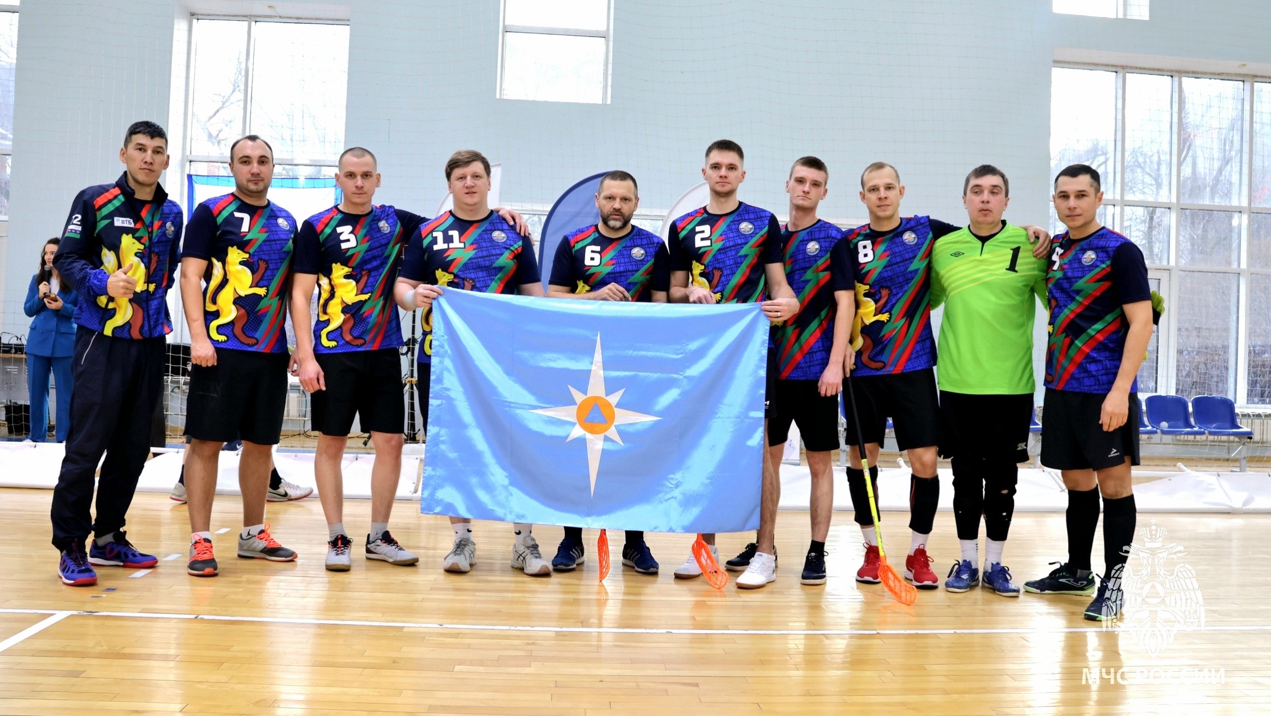 Сотрудники МЧС России забрали серебро турнира по флорболу Сотрудники МЧС России забрали серебро турнира по флорболу