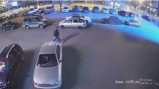 Эдвард Каллен из фильма «Сумерки» живет на Урале: парень повторил сцену из знаменитого кино, остановив автомобиль «голыми руками»