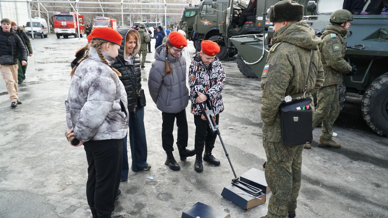 В Тюмени состоялся Всероссийский день призывника В Тюмени состоялся Всероссийский день призывника