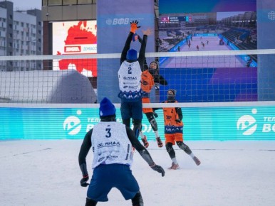 1 В Новом Уренгое стартовал чемпионат России по снежному волейболу