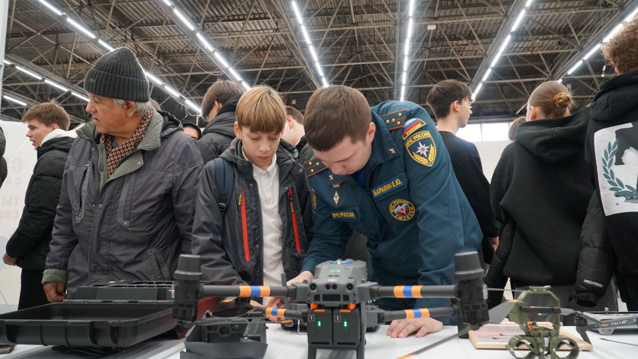 В Тюмени состоялся Всероссийский день призывника В Тюмени состоялся Всероссийский день призывника