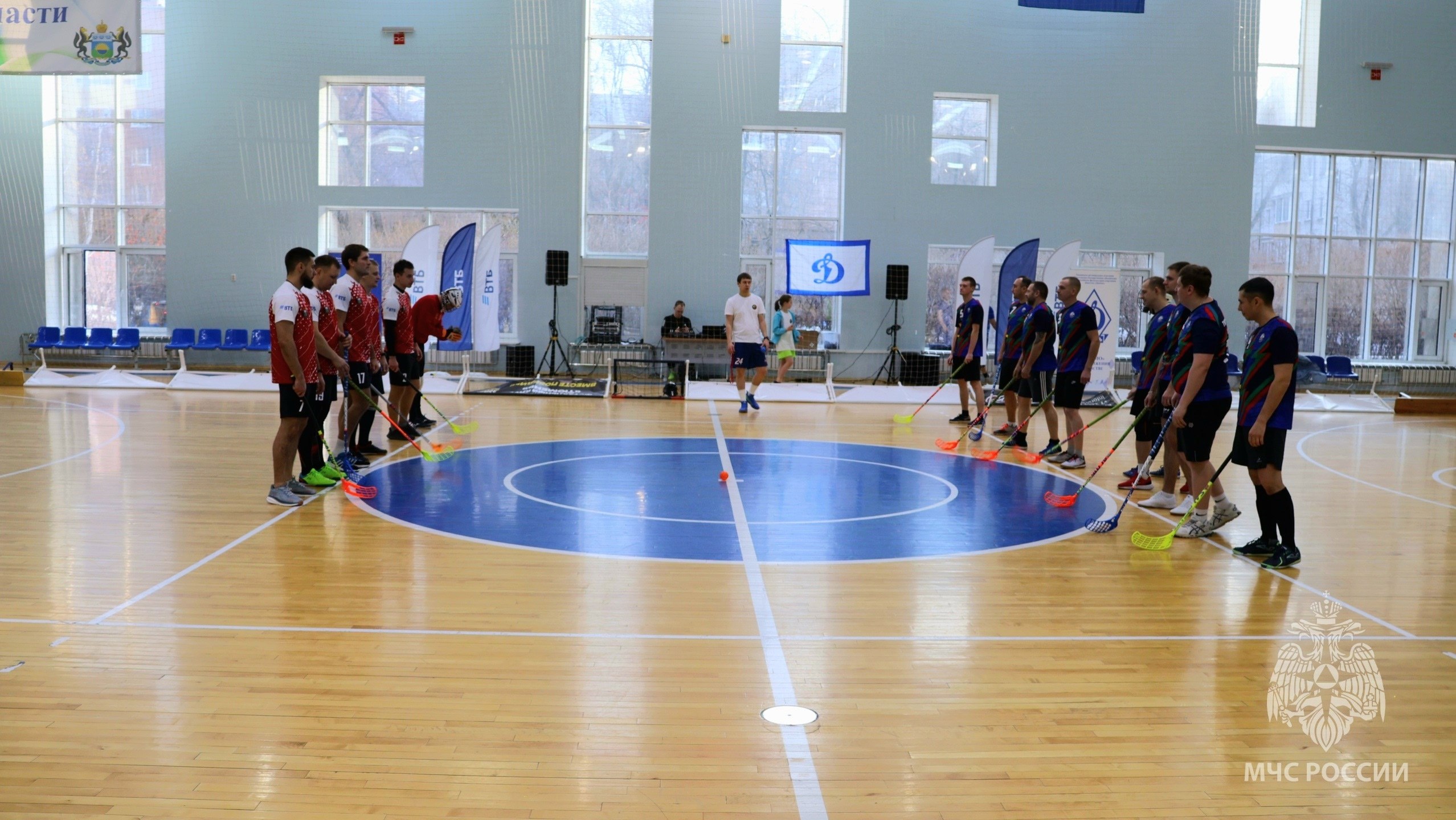 Сотрудники МЧС России забрали серебро турнира по флорболу Сотрудники МЧС России забрали серебро турнира по флорболу