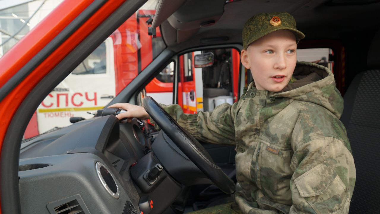 В Тюмени состоялся Всероссийский день призывника В Тюмени состоялся Всероссийский день призывника