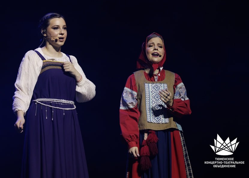 Новый концерт тюменского фольклорного ансамбля «ЯромилЪ» — «ЭтноРейв», который коллектив отыграл на сцене ДК «Нефтяник», это грандиозное шоу и разрыв всех шаблонов, которые несёт на себе традиционное народное пение Новый концерт тюменского фольклорного ансамбля «ЯромилЪ» — «ЭтноРейв», который коллектив отыграл на сцене ДК «Нефтяник», это грандиозное шоу и разрыв всех шаблонов, которые несёт на себе традиционное народное пение