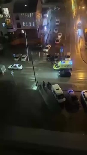 На «зебре» в Тюмени автобус сбил девушку