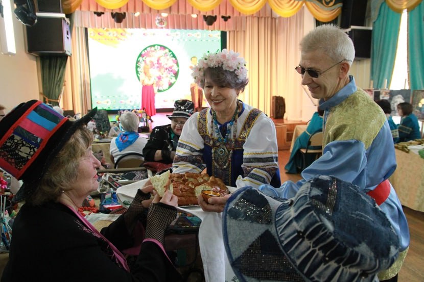 Арт-фестиваль декоративно-прикладного искусства «Добрых рук мастерство» собрал рукодельниц из нескольких муниципальных округов Тюменской области Арт-фестиваль декоративно-прикладного искусства «Добрых рук мастерство» собрал рукодельниц из нескольких муниципальных округов Тюменской области