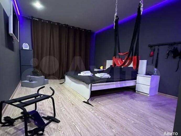 Пилон, натуральная шкура и интим-подсветка – тюменцам предлагают арендовать уютную секс-берлогу Пилон, натуральная шкура и интим-подсветка – тюменцам предлагают арендовать уютную секс-берлогу