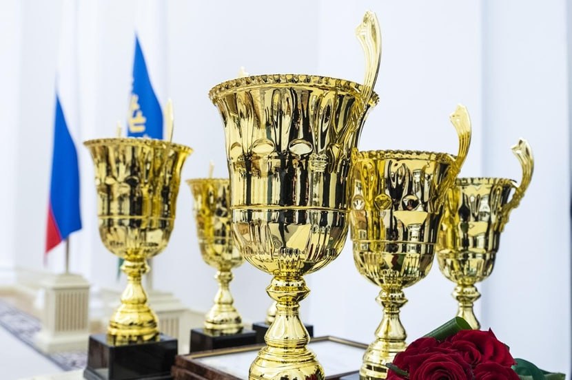 Года идут, а в конце каждого из них мы неизменно отмечаем спортивные успехи команды Тюменской областной Думы Года идут, а в конце каждого из них мы неизменно отмечаем спортивные успехи команды Тюменской областной Думы