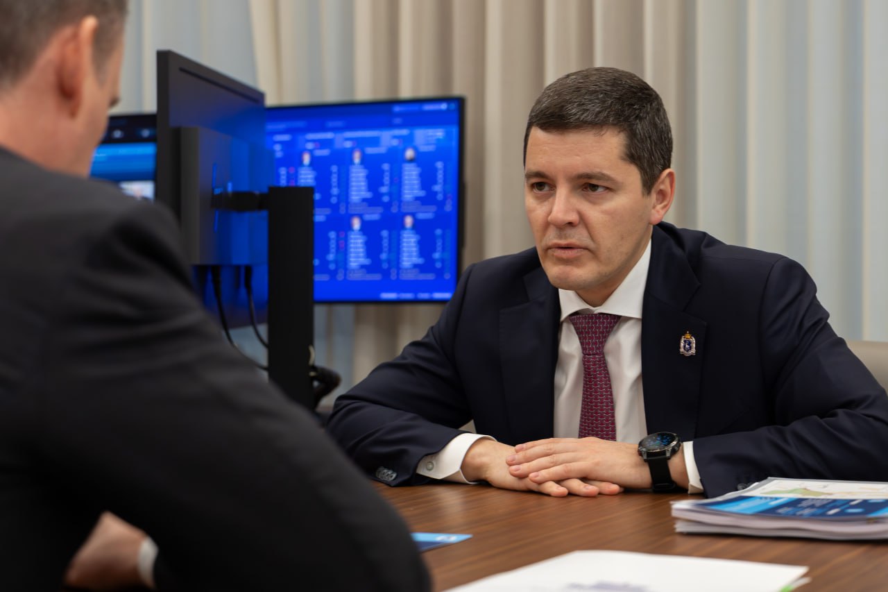 Дмитрий Патрушев и губернатор Ямало-Ненецкого автономного округа Дмитрий Артюхов обсудили сельское хозяйство и экологию региона Дмитрий Патрушев и губернатор Ямало-Ненецкого автономного округа Дмитрий Артюхов обсудили сельское хозяйство и экологию региона