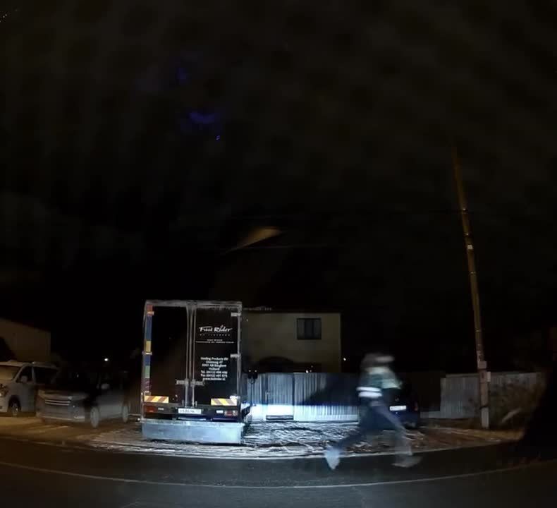 Мем дня: тюменец устроил игру в догонялки с автоинспекторами, на фоне это сопроводила песня Леди Гаги