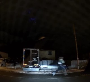 Мем дня: тюменец устроил игру в догонялки с автоинспекторами, на фоне это сопроводила песня Леди Гаги